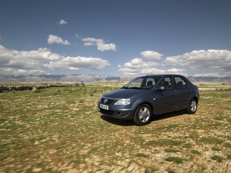  Dacia Logan 2008 года  (фото 34 из 81)